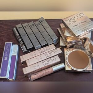 NIB 15 Piece Urban Decay Naked Concealers, Highlighters, Lipgloss Etc Bundle